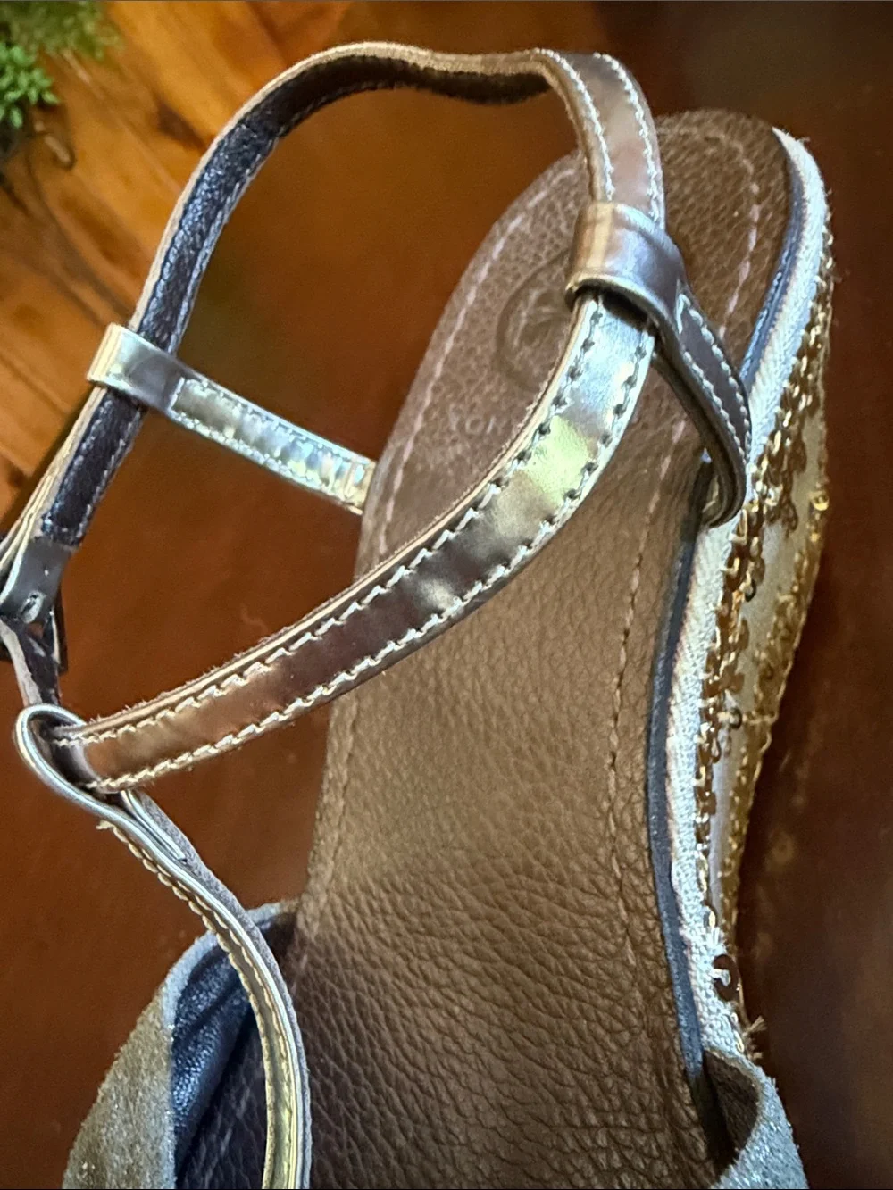 Tory Burch Gray Bow T-Strap Platform Sandals with Gold Trim